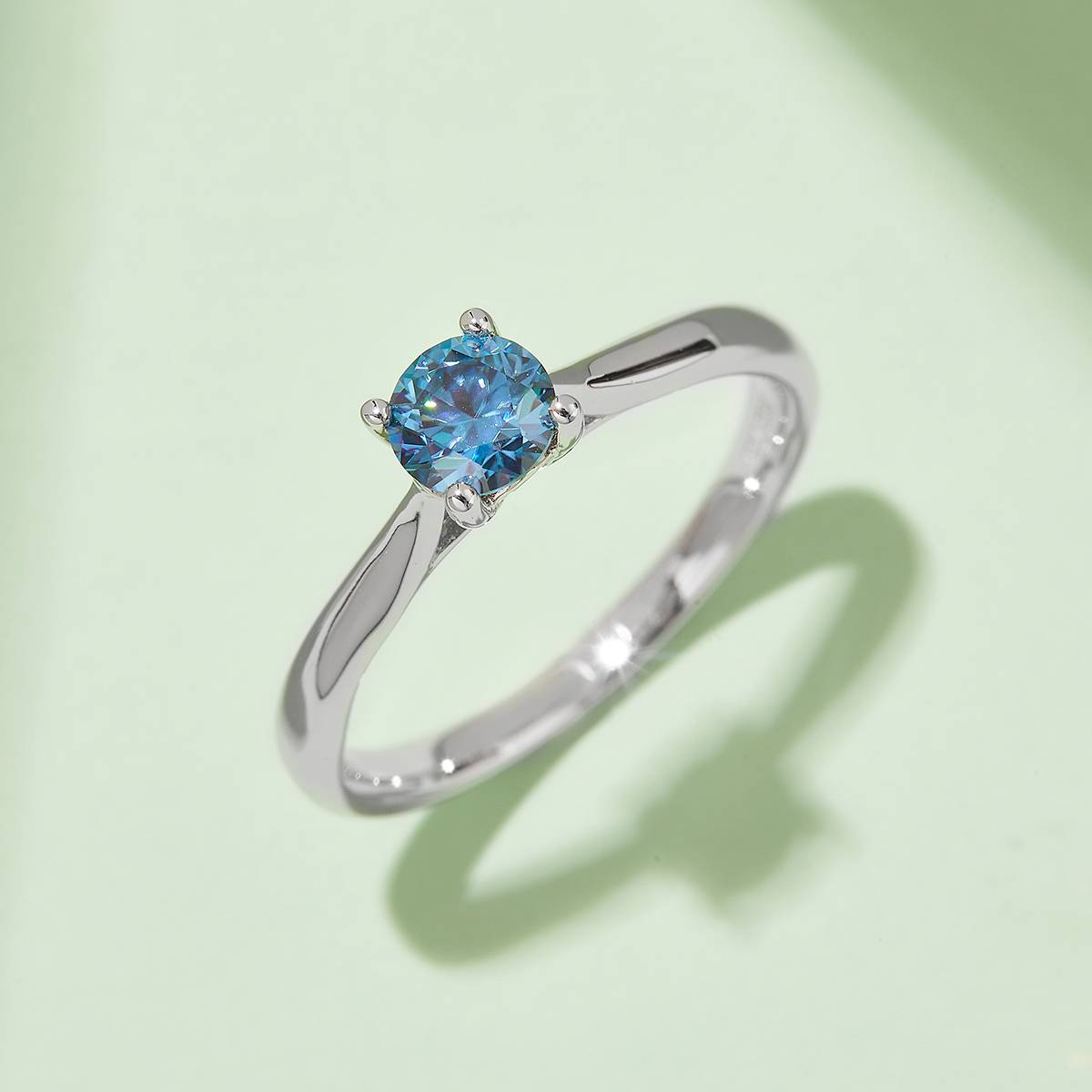 Straight arm four claw S925 silver plated platinum Moissanite women's ring 50 points D-grade